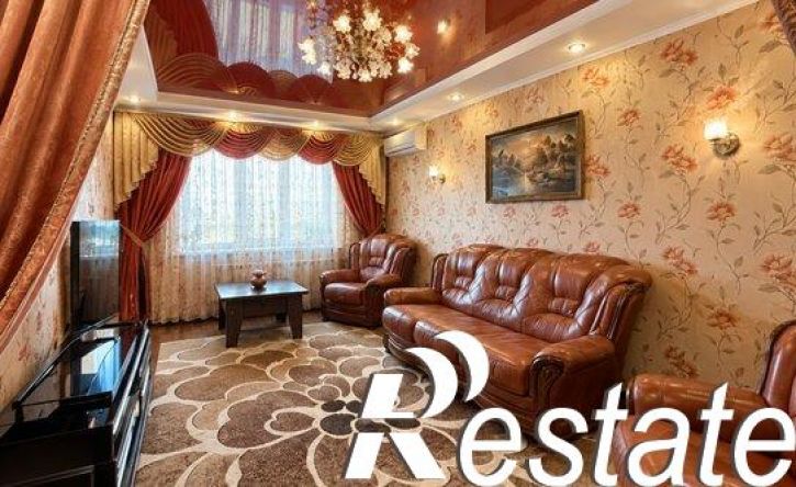 3-комн квартира улица Тархова, 40,  д. 40
