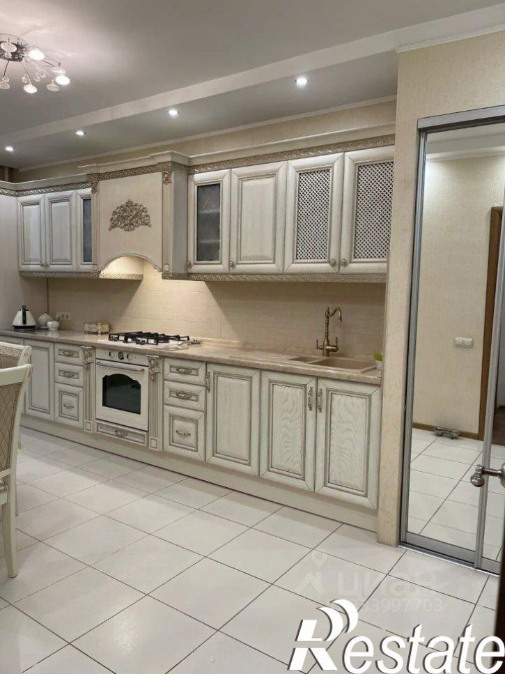 2-комн квартира улица Тархова, 40,  д. 40