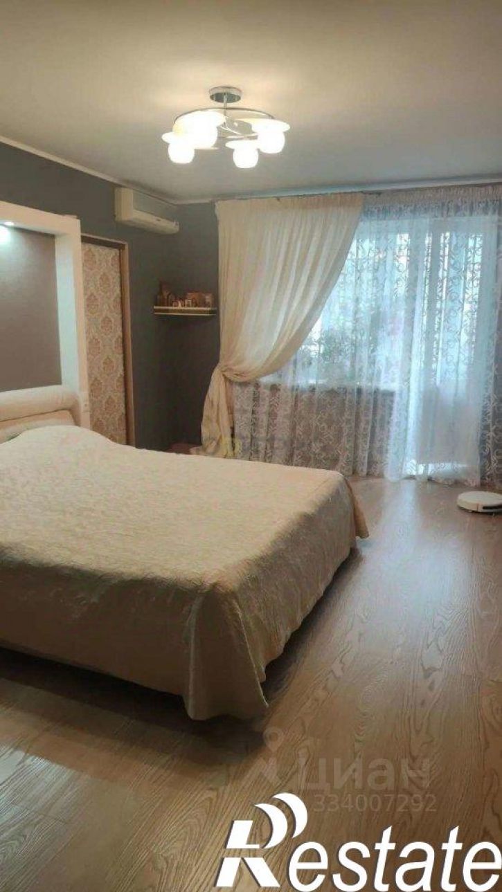 3-комн квартира Усть-Курдюмская улица, 3,  д. 3