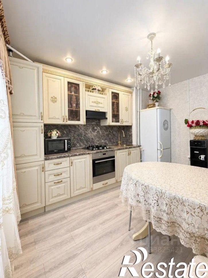 3-комн квартира улица Чехова, 1,  д. 1
