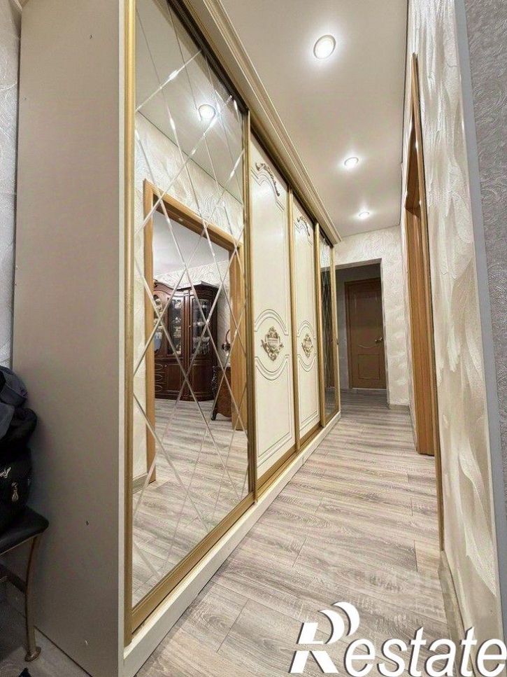 3-комн квартира улица Чехова, 1,  д. 1