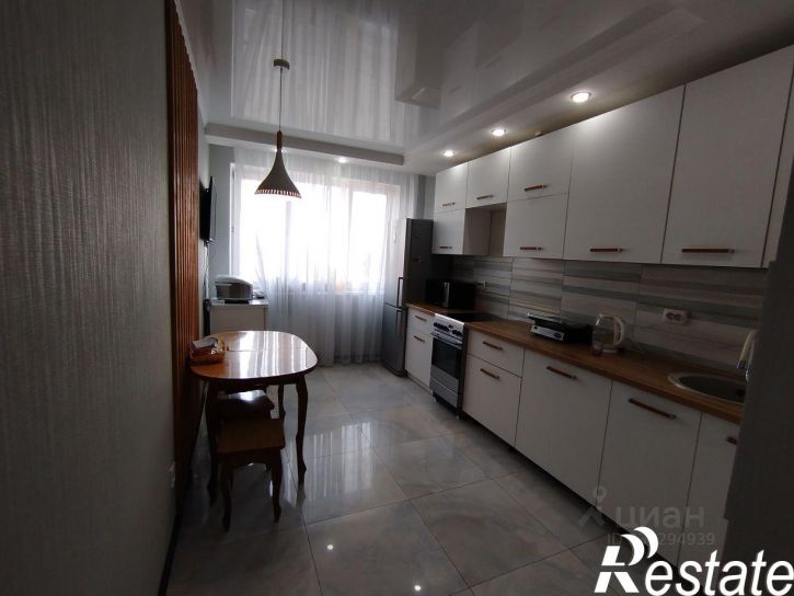 2-комн квартира проспект Героев Отечества, 4А,  д. 4А