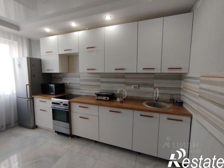 2-комн квартира проспект Героев Отечества, 4А,  д. 4А