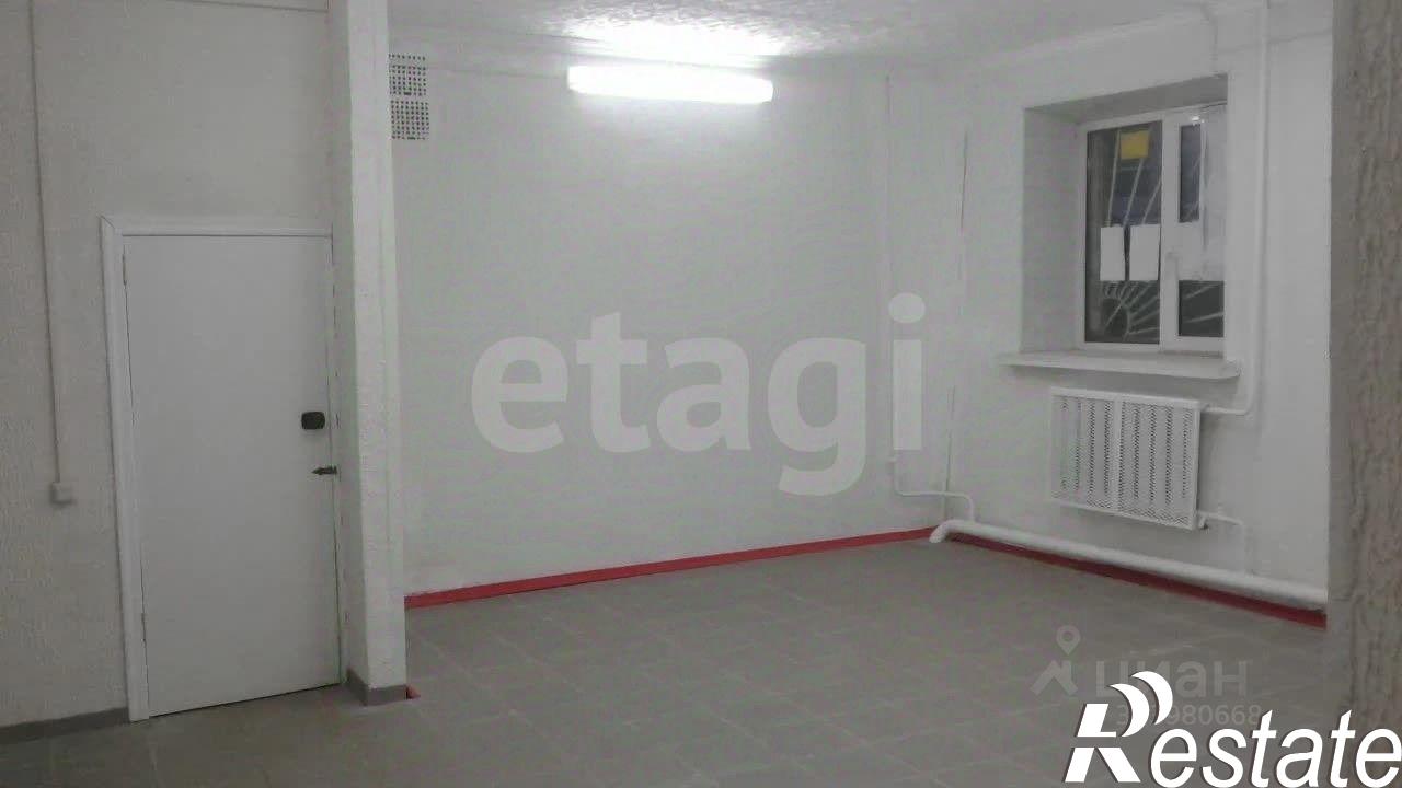 Купить торговое помещение за 7 112 690 рублей на Белоглинская улица, 15