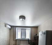 комната 85 кв м проспект Строителей, 18