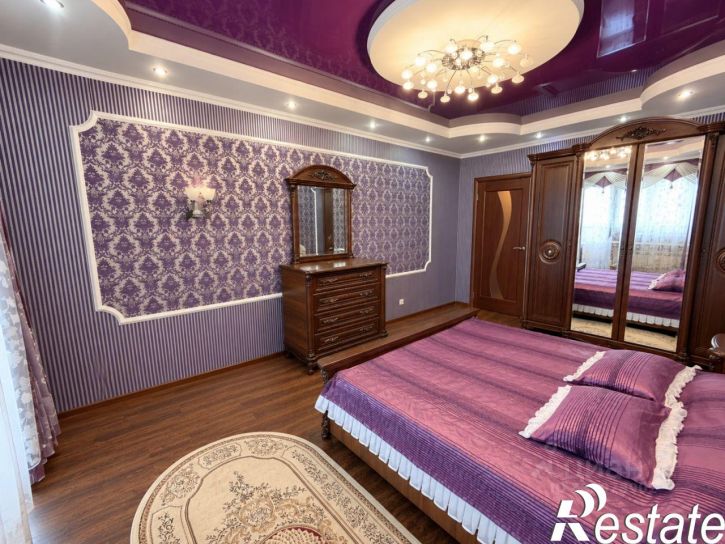3-комн квартира улица Тархова, 40,  д. 40