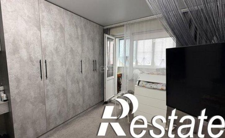1-комн квартира улица Романтиков, 48А,  д. 48А