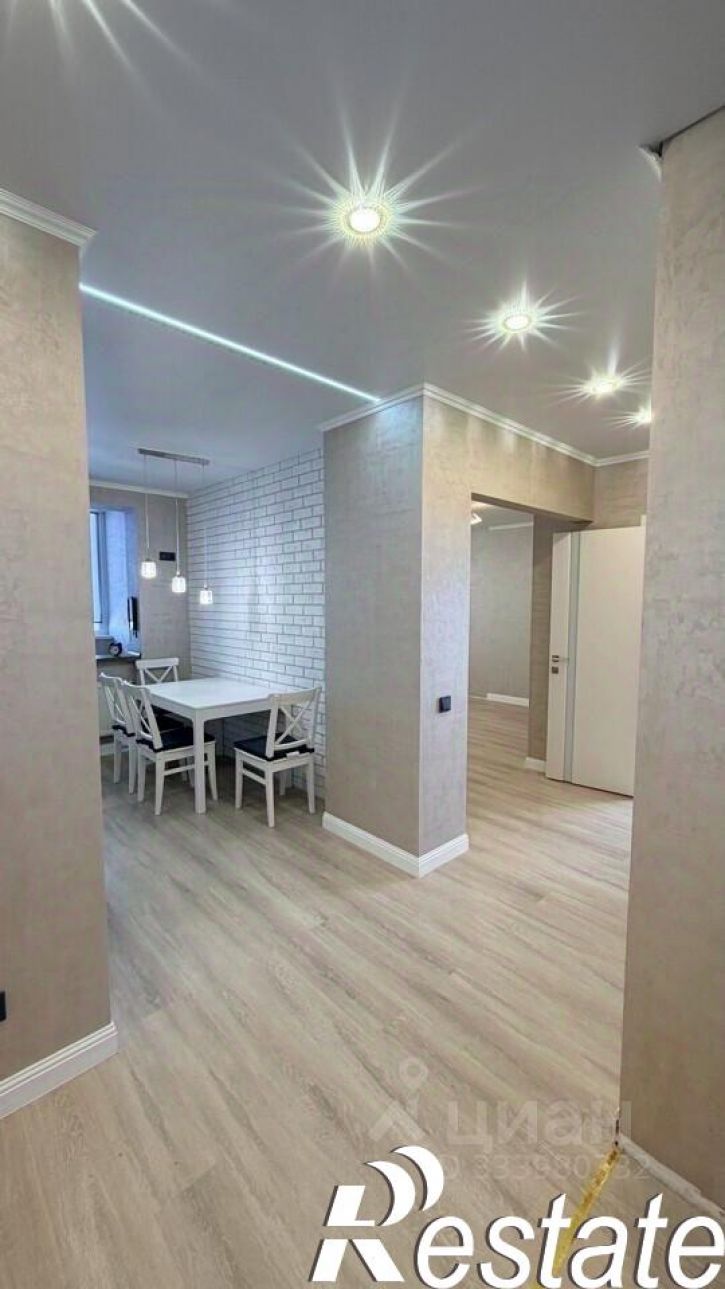 2-комн квартира улица Академика Антонова (дублёр), 24,  д. 24