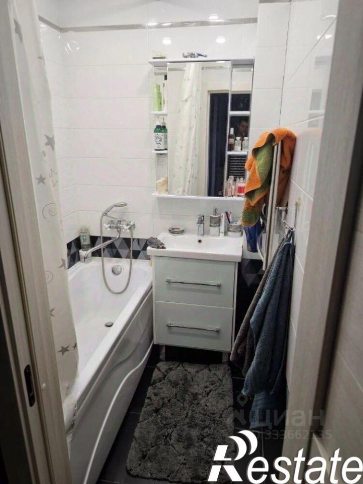 2-комн квартира улица Романтиков, 46Б,  д. 46Б