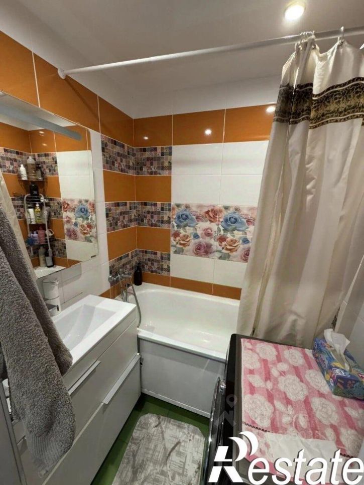 3-комн квартира улица имени Академика Семёнова Н. Н., 11Б,  д. 11Б
