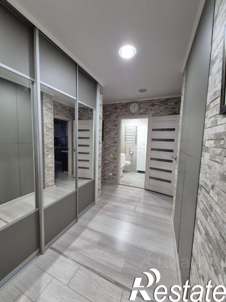 2-комн квартира улица Симбирцева, 40Б,  д. 40Б