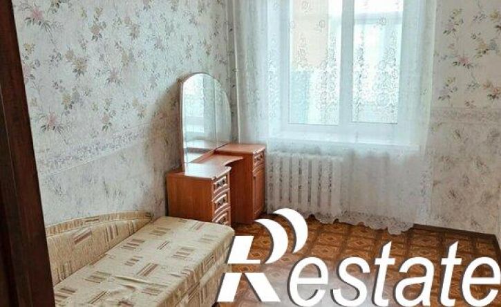 3-комн квартира улица Клочкова, 72,  д. 72