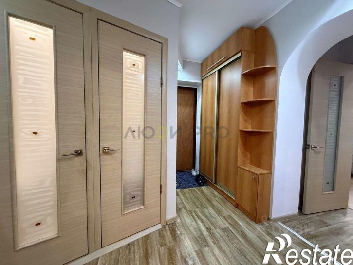 3-комн квартира улица Тархова, 14,  д. 14