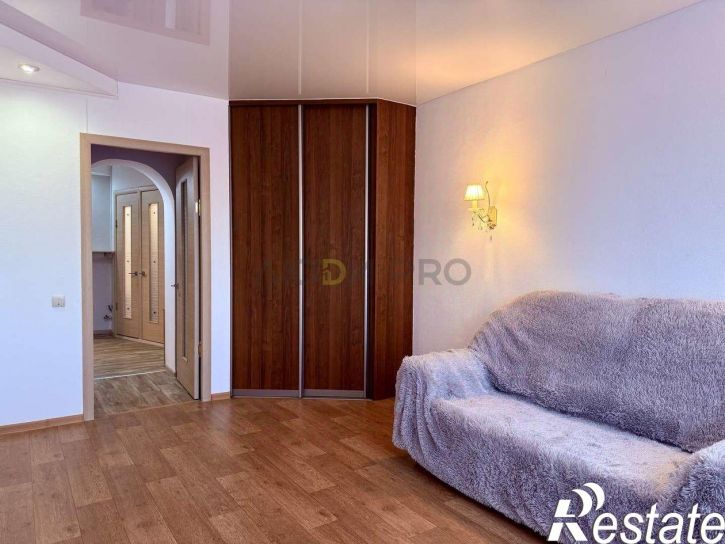 3-комн квартира улица Тархова, 14,  д. 14