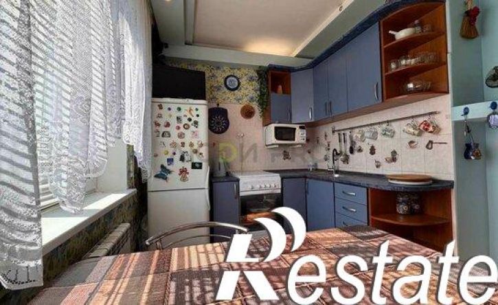 1-комн квартира улица Братьев Никитиных, 8 к4,  д. 8 к4