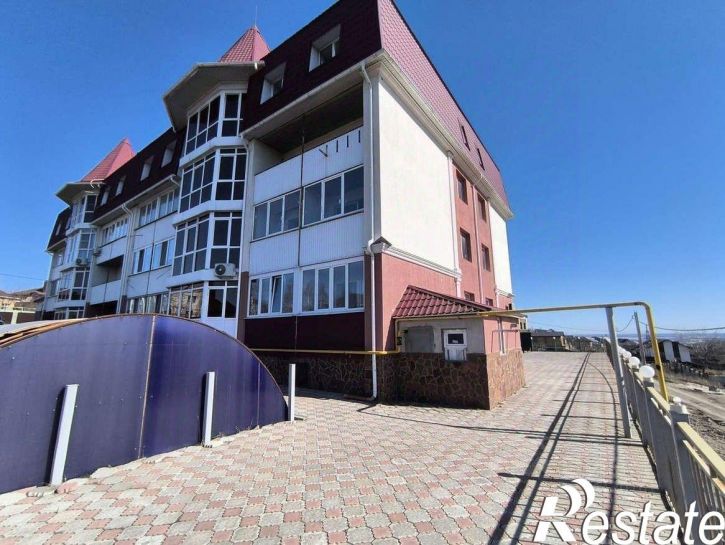 4-комн квартира Питерская улица, 16А,  д. 16А