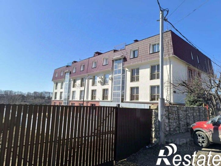 4-комн квартира Питерская улица, 16А,  д. 16А