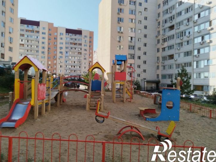 2-комн квартира Академика Семёнова ул, 11Б