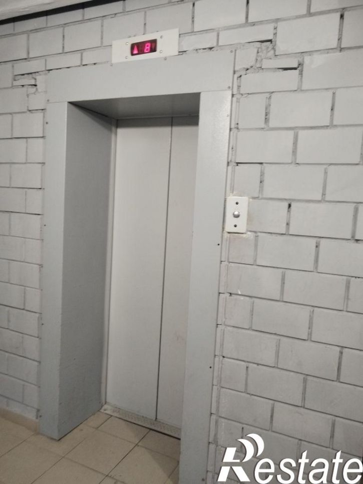 2-комн квартира Академика Семёнова ул, 11Б