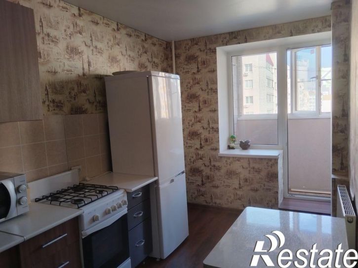 2-комн квартира Академика Семёнова ул, 11Б