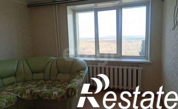 3-комн квартира улица Братьев Никитиных, 4,  д. 4