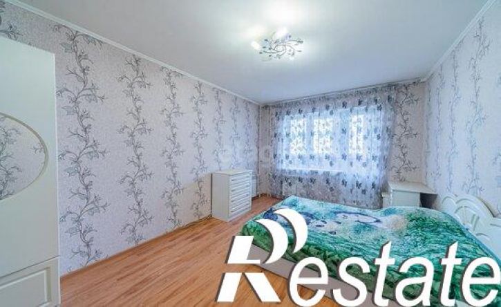 3-комн квартира улица Тархова, 40,  д. 40