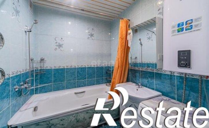 3-комн квартира улица Тархова, 40,  д. 40