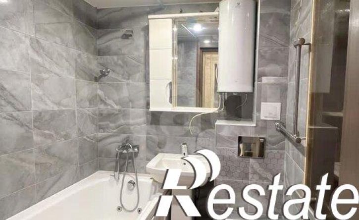 2-комн квартира улица Тархова, 27Б,  д. 27Б
