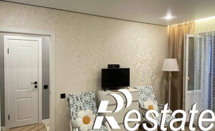 1-комн квартира улица Романтиков, 48А,  д. 48А