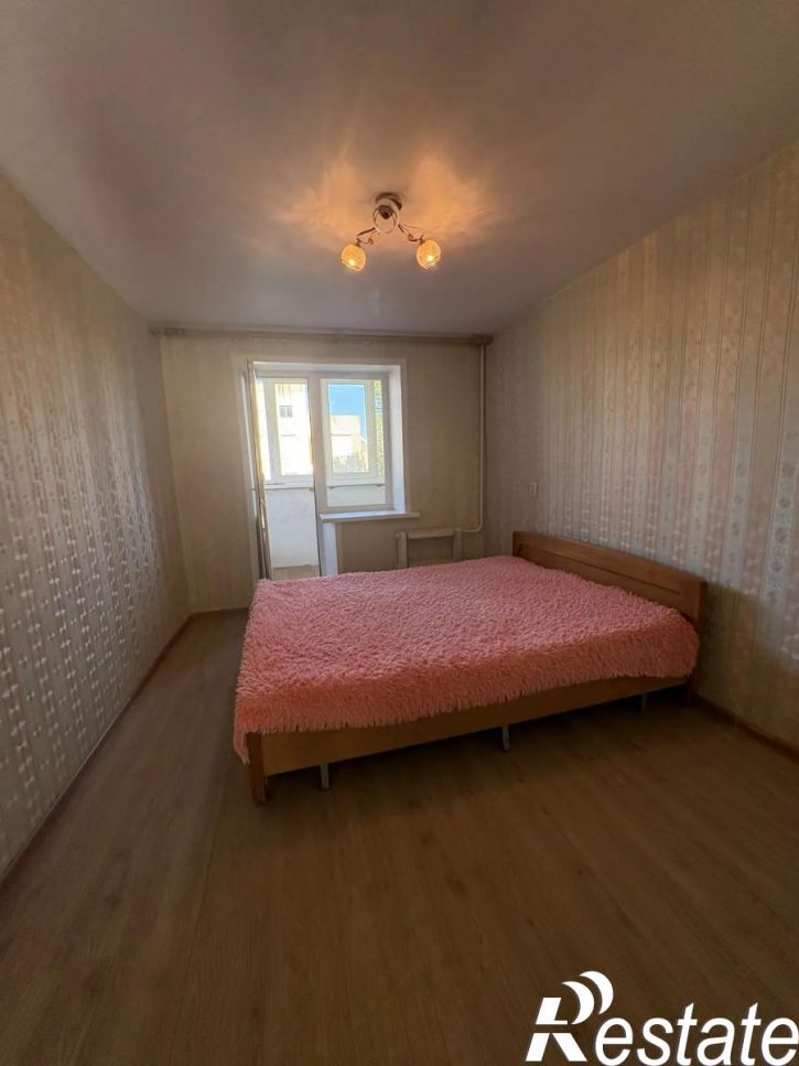 3-комн квартира Усть-Курдюмская, 3