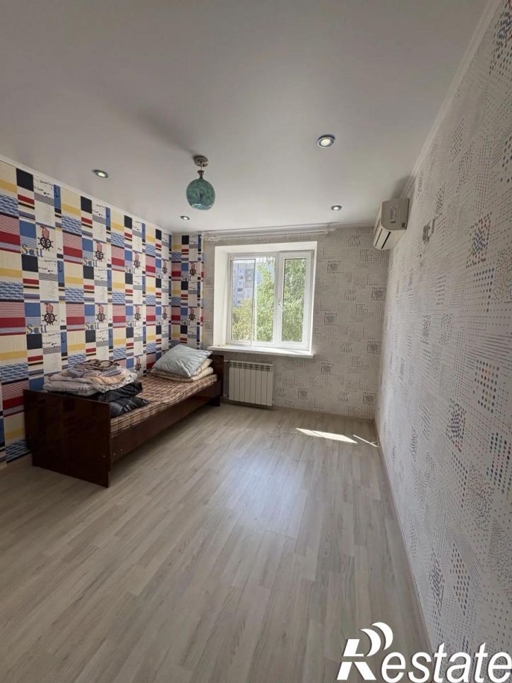 3-комн квартира Усть-Курдюмская, 3