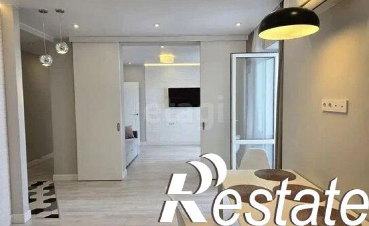 3-комн квартира улица Симбирцева, 44,  д. 44