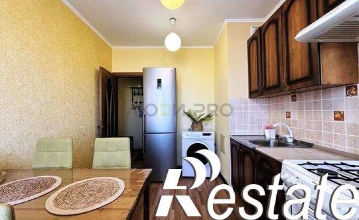 3-комн квартира улица Тархова, 35,  д. 35