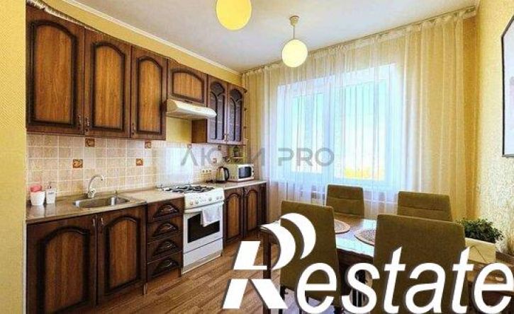 3-комн квартира улица Тархова, 35,  д. 35