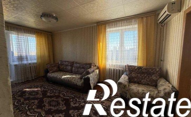 3-комн квартира улица Тархова, 25/23,  д. 25/23