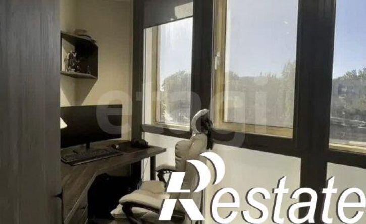 3-комн квартира проспект Строителей, 22,  д. 22