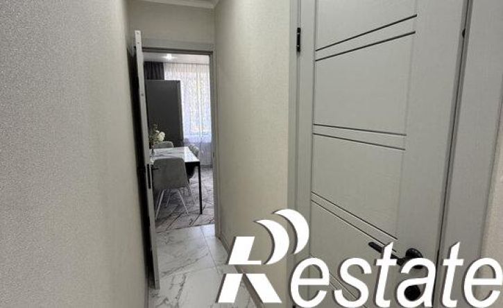 3-комн квартира проспект Строителей, 86,  д. 86