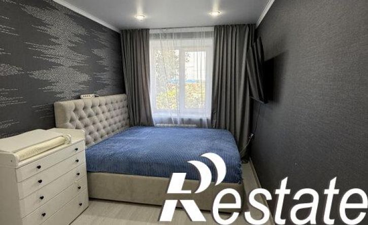 3-комн квартира проспект Строителей, 86,  д. 86