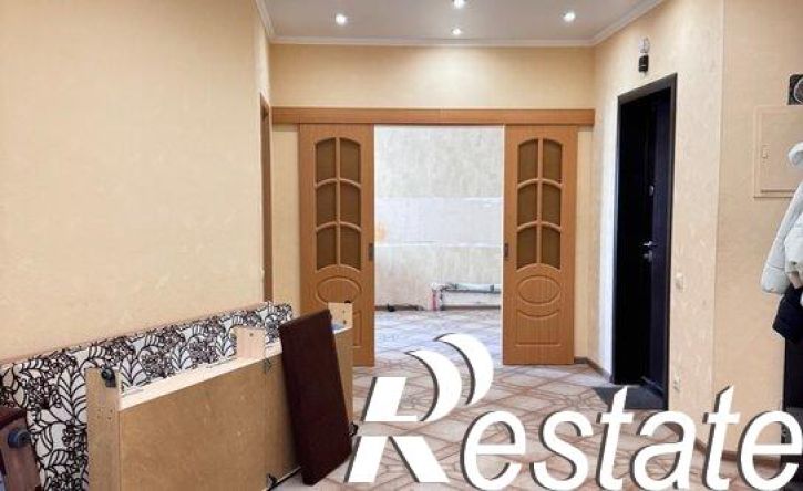 3-комн квартира улица Орджоникидзе, 44,  д. 44