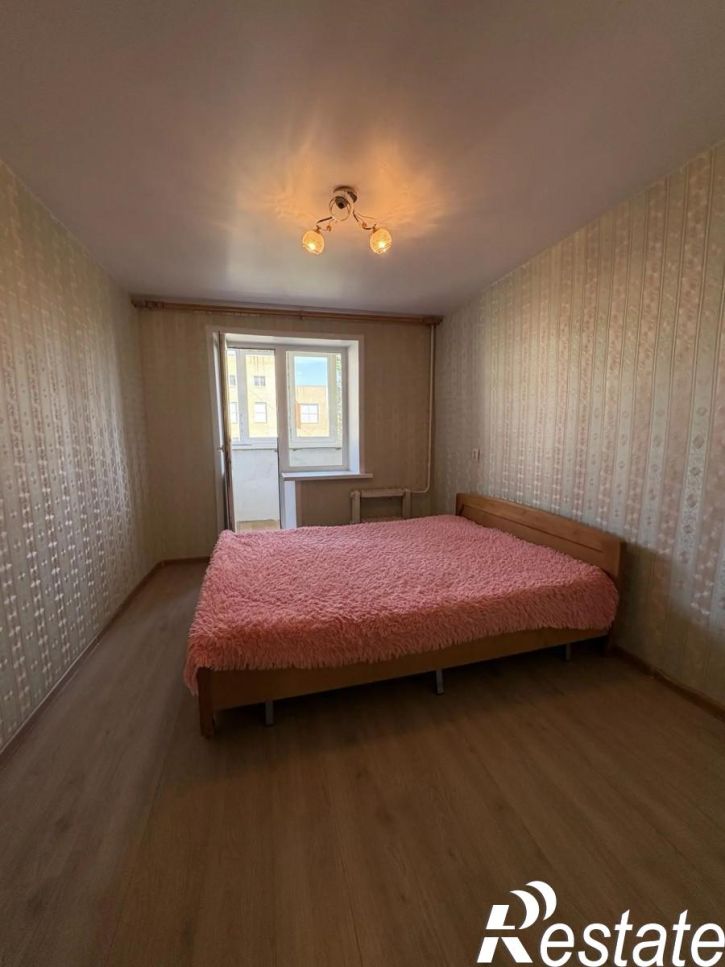 3-комн квартира Усть-Курдюмская, 3