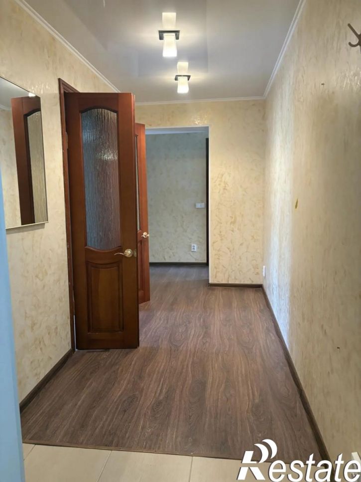 3-комн квартира Усть-Курдюмская, 3