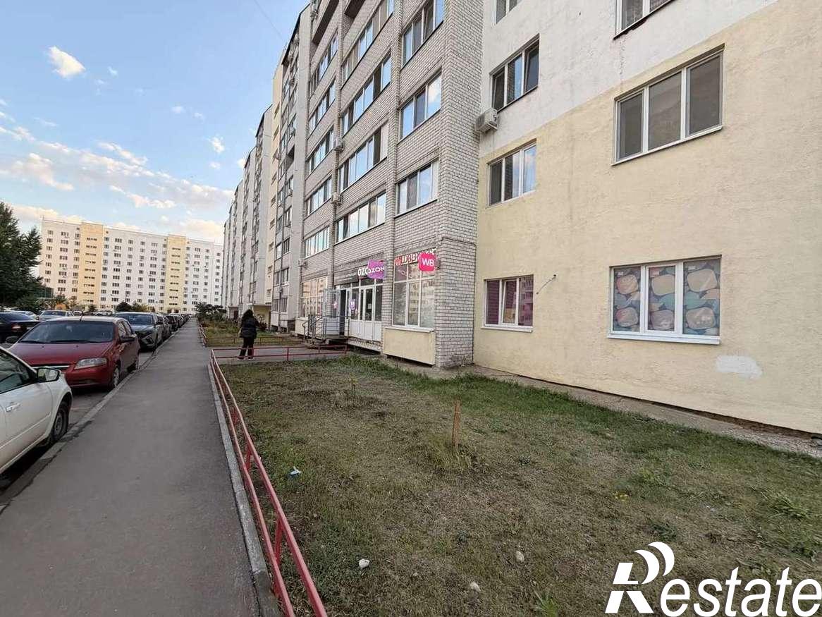 Купить торговое помещение за 17 000 000 рублей на Романтиков улица, 48ка