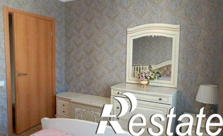 3-комн квартира улица Михаила Галкина-Враского, 9,  д. 9