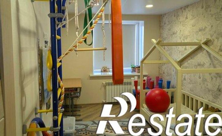 3-комн квартира Весенняя улица, 10Б,  д. 10Б