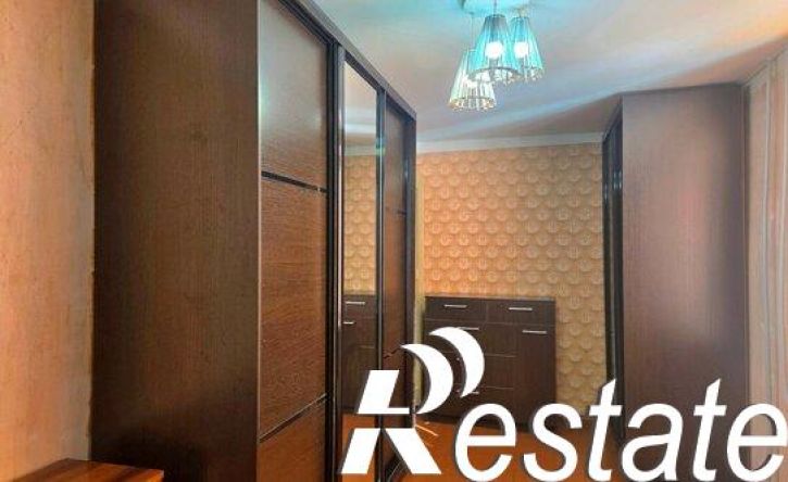 2-комн квартира улица Попова, 11А,  д. 11А